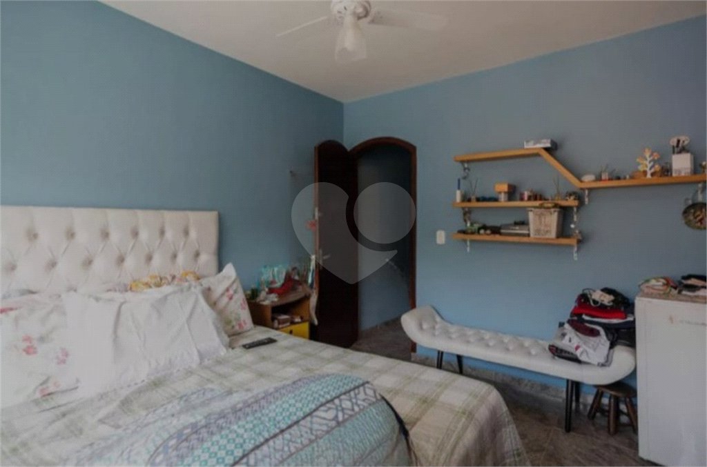 Sobrado à venda com 3 quartos, sendo 1 suíte, em Horto, São Paulo, SP