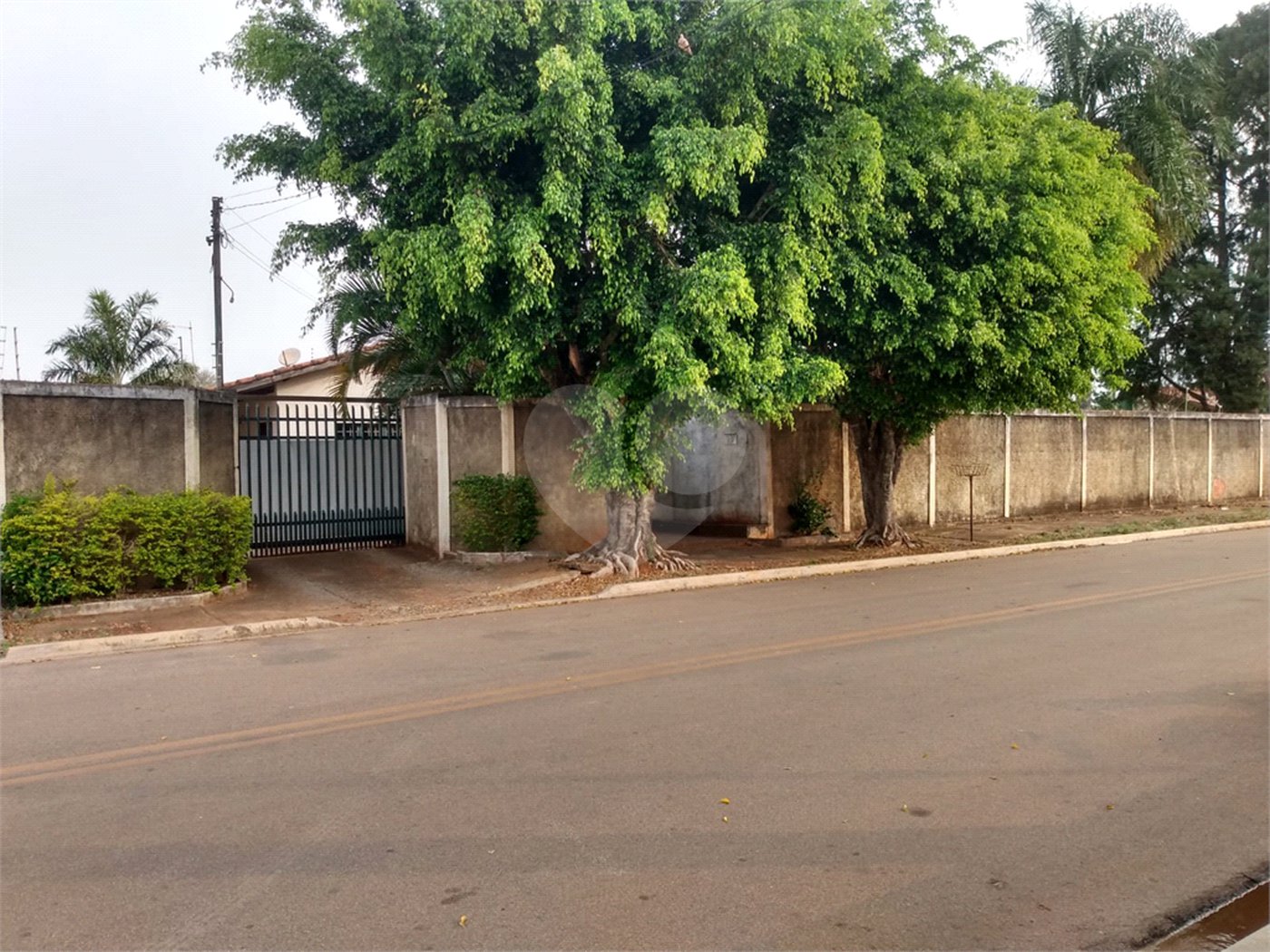 Chácara à venda com 2 quartos, sendo 1 suíte, em Estância Conceição, Itapetininga, SP