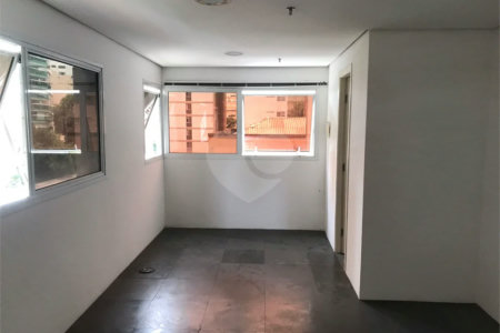 Sala comercial à venda no Paraíso