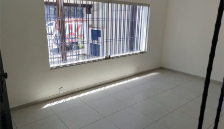Casa à venda com 3 quartos, sendo 1 suíte, em Vila Cordeiro, São Paulo, SP