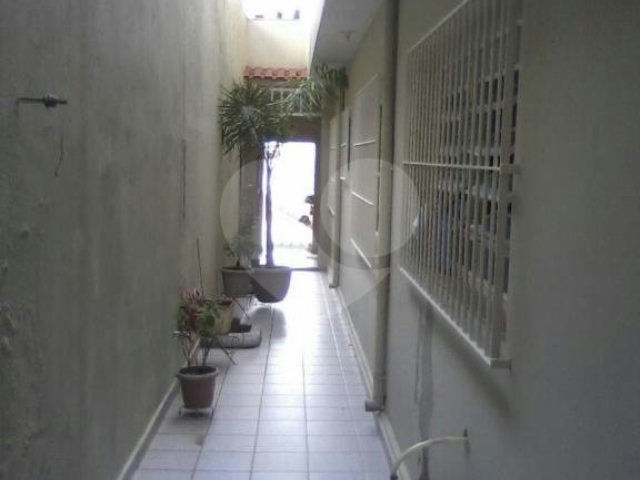 Sobrado à venda com 2 quartos em Horto, São Paulo, SP