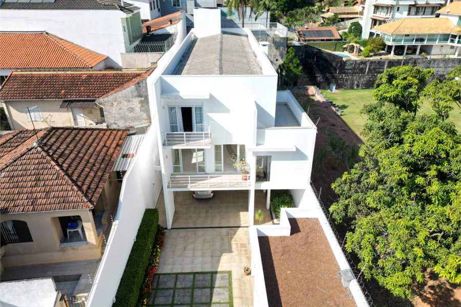 Sobrado à venda com 4 suítes em Tremembé, São Paulo, SP
