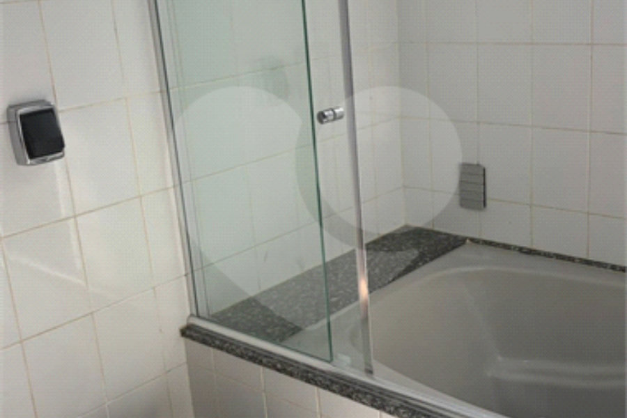 Sobrado à venda com 3 quartos, sendo 2 suítes, em Santana, São Paulo, SP