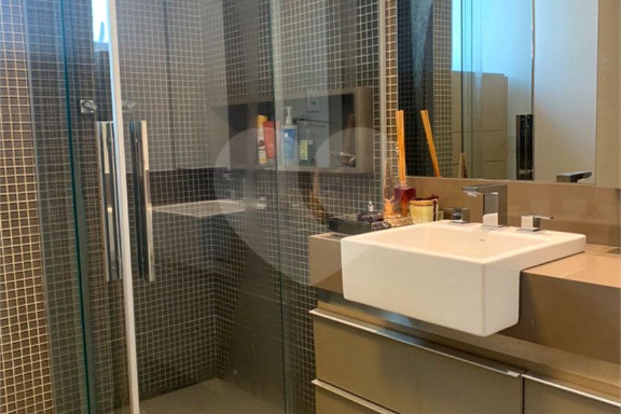 Apartamento à venda com 3 quartos, sendo 2 suítes, em Higienópolis, São Paulo, SP