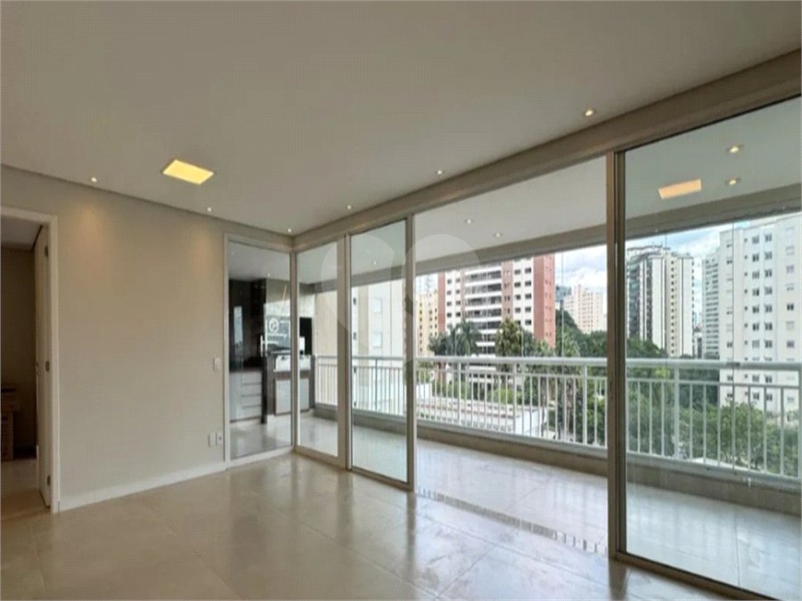 Apartamento à venda com 4 quartos, sendo 3 suítes,  em Jardim Monte Kemel, São Paulo, SP