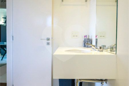 Apartamento à venda com 3 suítes em Cidade Monções, São Paulo, SP
