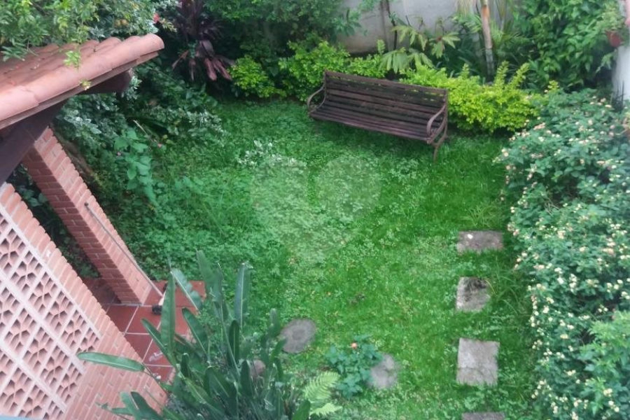 Sobrado à venda com 4 quartos, sendo 1 suíte, em Santana, São Paulo, SP