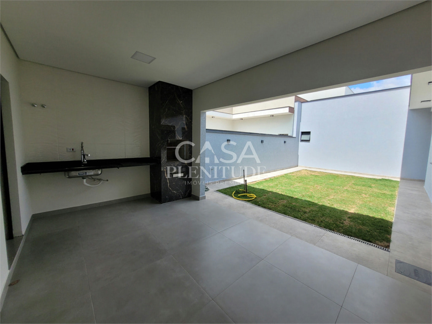 Casa em condomínio à venda com 3 suítes em Aparecidinha, Sorocaba, SP