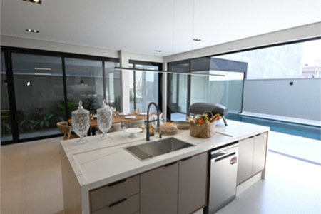 Casa à venda com 4 suítes no condomínio Residencial Dona Maria Candida, Indaiatuba - SP