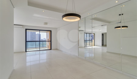Apartamento à venda com 3 quartos, sendo 1 suíte,  em Morumbi, São Paulo, SP