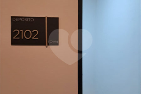 Apartamento à venda com 3 suítes, em Alphagran Alphaville, Barueri, SP