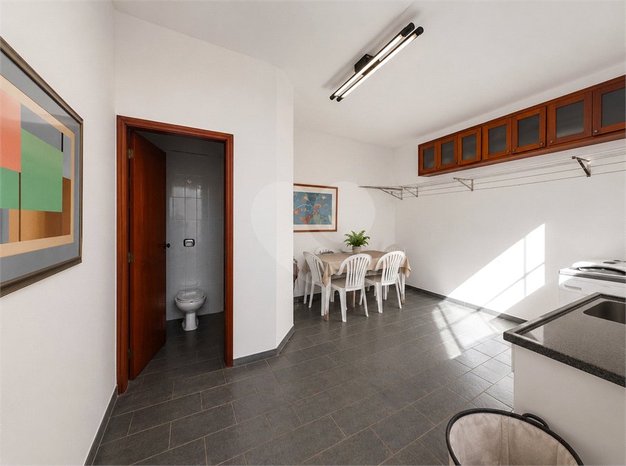 Casa à venda ou para alugar com 4 quartos, sendo 3 suítes, no Centro, Itapetininga, SP