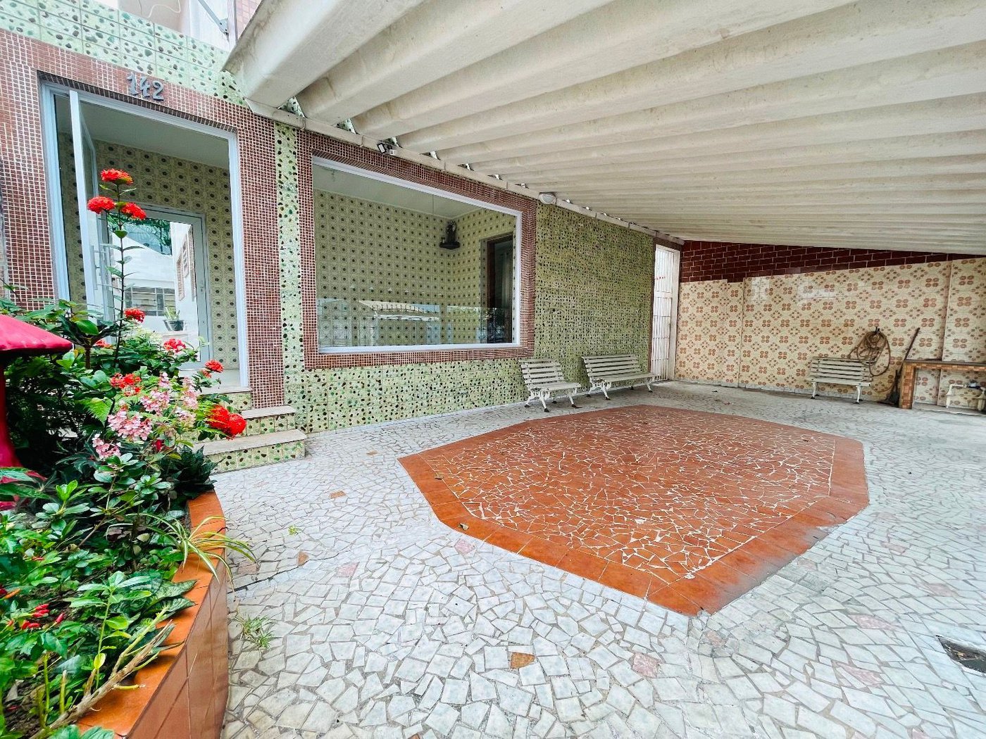 Sobrado para alugar por R$ 9.000,00/mês - Aparecida - Santos/SP