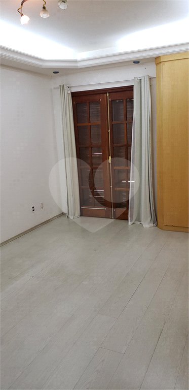 Casa à venda com 4 suítes no condomínio Real Park, Mogi das Cruzes - SP