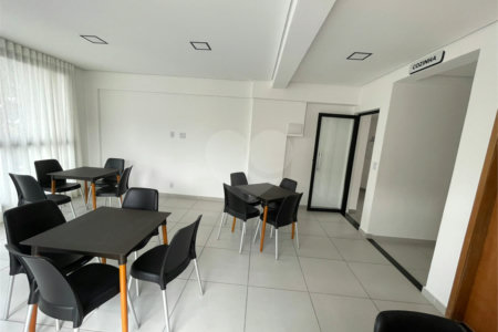 Apartamento à venda com 2 quartos em Vila Guilhermina, São Paulo, SP
