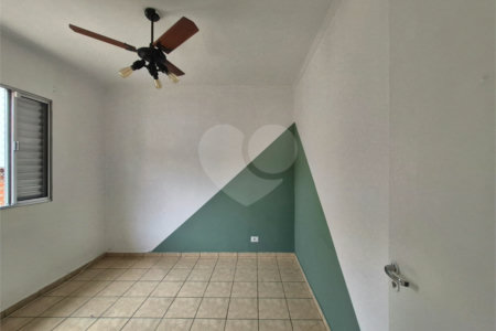 Casa à venda ou para alugar com 3 quartos, sendo 1 suíte, em Parque São Domingos, São Paulo, SP