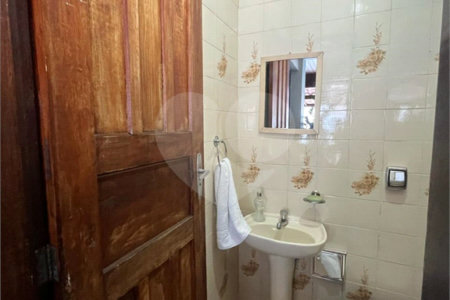 Casa à venda com 3 quartos, sendo 1 suíte,  em Jardim Casablanca, São Paulo, SP