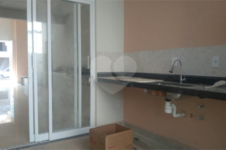 Casa à venda com 3 quartos, sendo 1 suíte, no condomínio Terras da Estância, Paulínia - SP
