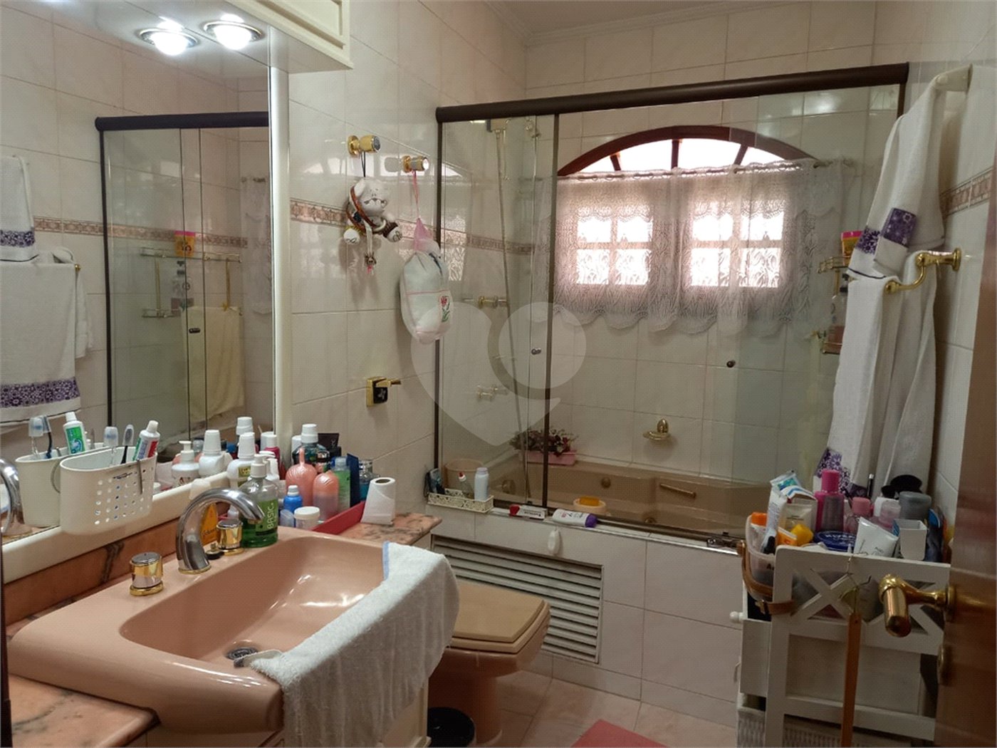 Sobrado à venda com 3 quartos, sendo 1 suíte,  em Santa Teresinha, São Paulo, SP