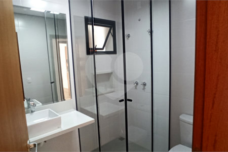 Casa à venda com 4 quartos, sendo 3 suítes, no condomínio Estância Marambaia, Vinhedo - SP