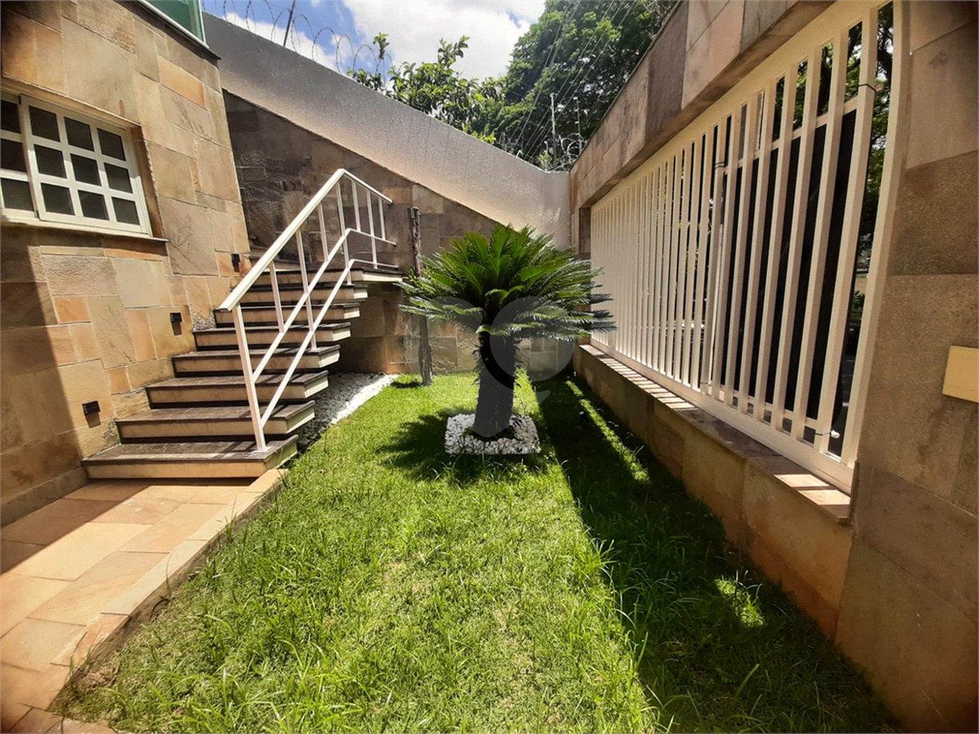 Casa Térrea à venda ou para alugar com 4 suítes em Jardim São Bento, São Paulo, SP
