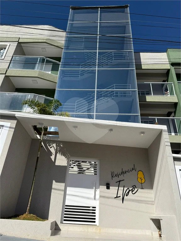 Vendo Apartamento Novo – 80m² de Conforto e Praticidade!