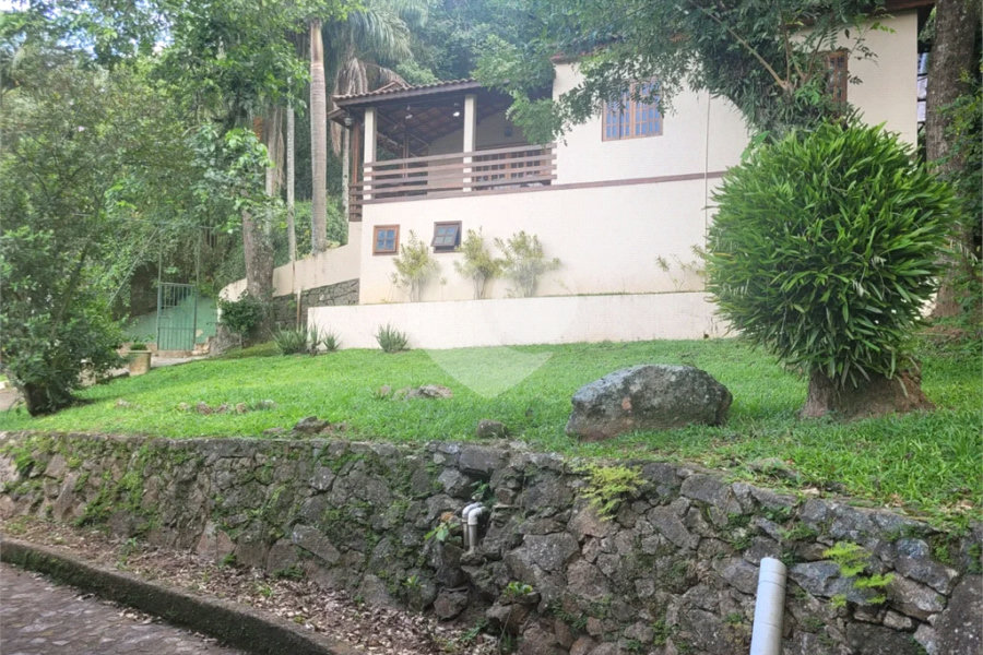 Sítio à venda com 6 quartos, sendo 3 suítes, em Serra da Cantareira, Mairiporã, SP