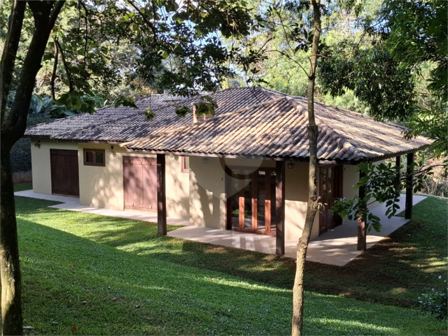 Casa Térrea à venda com 2 suítes em Serra da Cantareira, Mairiporã, SP