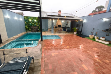 Casa à venda com 3 quartos, sendo 1 suíte,  em Vila Nastri, Itapetininga, SP