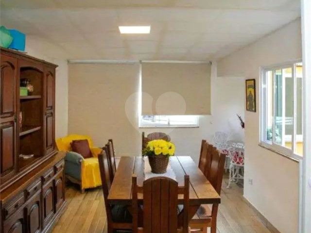 Sobrado à venda com 3 quartos em Freguesia do Ó, São Paulo, SP