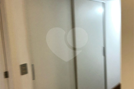 Apartamento à venda com 4 suítes em Vila Suzana, São Paulo, SP