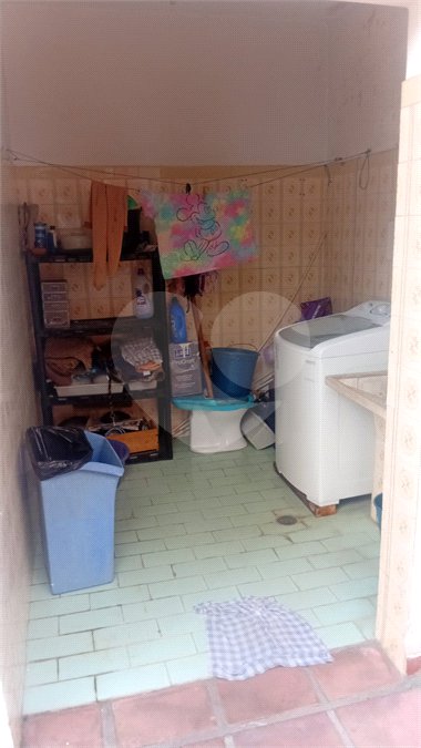 Casa à venda ou para alugar com 7 quartos, sendo 1 suíte,  em Vila Mogilar, Mogi das Cruzes, SP