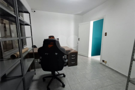 Sobrado à venda com 6 quartos em Campo Belo, São Paulo, SP