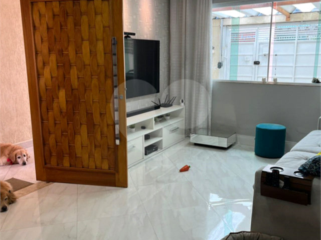 Sobrado à venda com 3 quartos, sendo 1 suíte,  em Jaçanã, São Paulo, SP