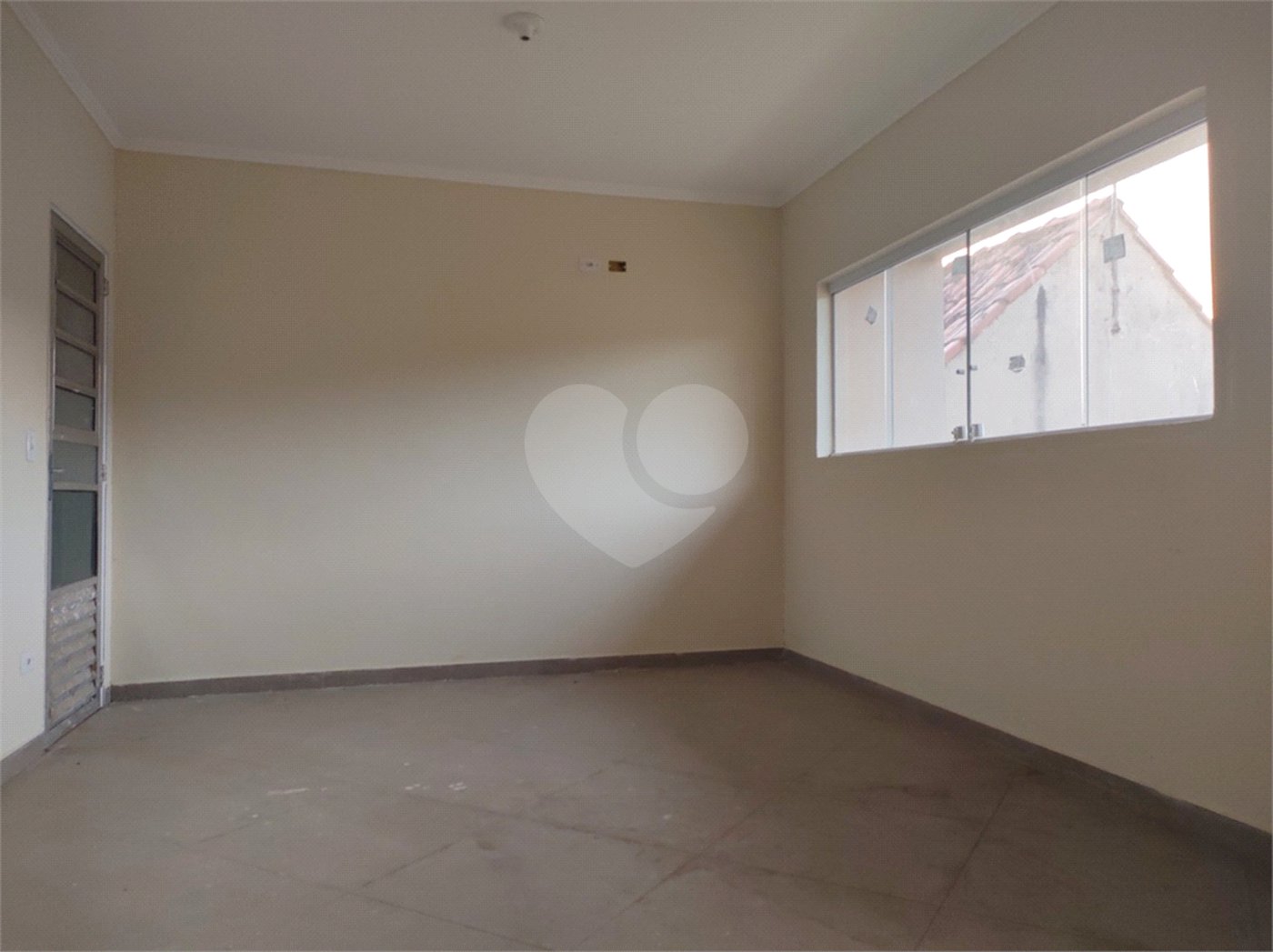 Sobrado à venda com 3 quartos, sendo 1 suíte, em Chácaras Maringá, Atibaia, SP
