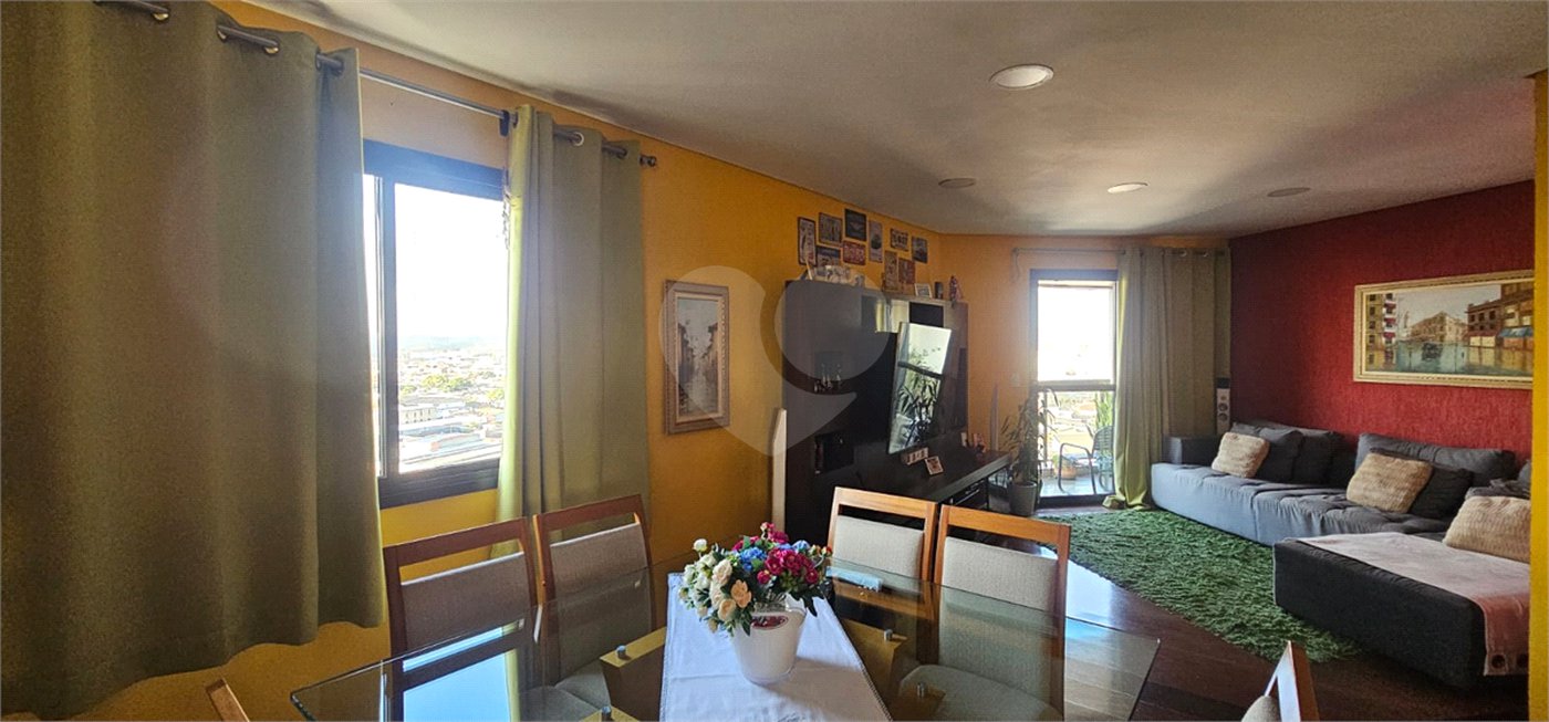 Apartamento à venda com 3 suítes em Sítio São José, Suzano, SP