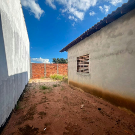 Casa à venda com 2 quartos em Real Park, Três Lagoas, MS