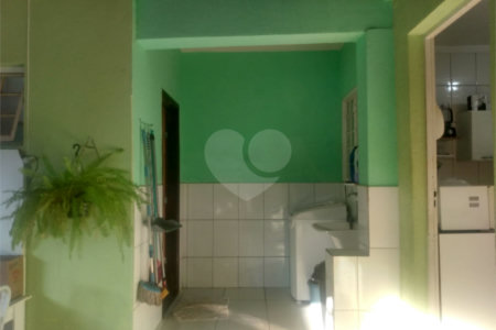 Casa à venda com 2 quartos em Vila Grace, Itapetininga, SP