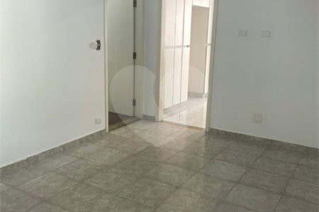 Sobrado à venda com 6 quartos, sendo 3 suítes,  em Dos Casa, São Bernardo do Campo, SP