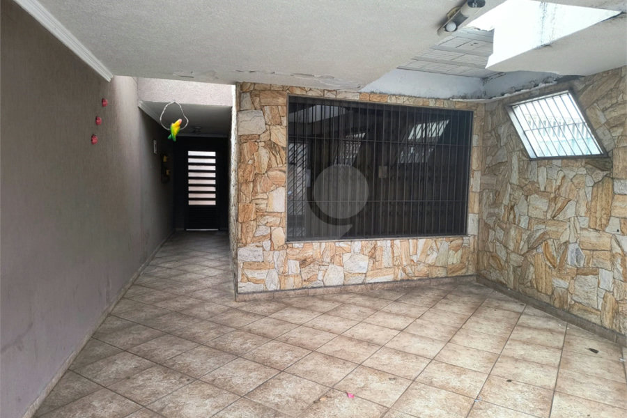 Sobrado à venda com 3 quartos, sendo 1 suíte,  em Vila Palmeiras, São Paulo, SP