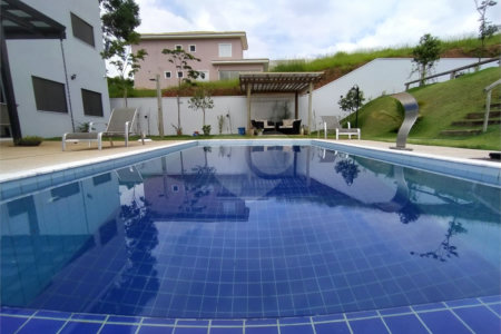 Casa à venda com 4 quartos, sendo 2 suítes, no condomínio Campos de Santo Antonio II, Itu - SP