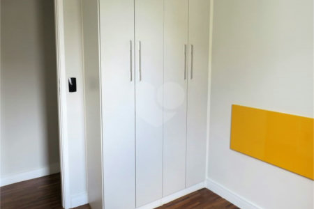 Apartamento à venda com 2 quartos, sendo 1 suíte, em Parque Reboucas, São Paulo, SP