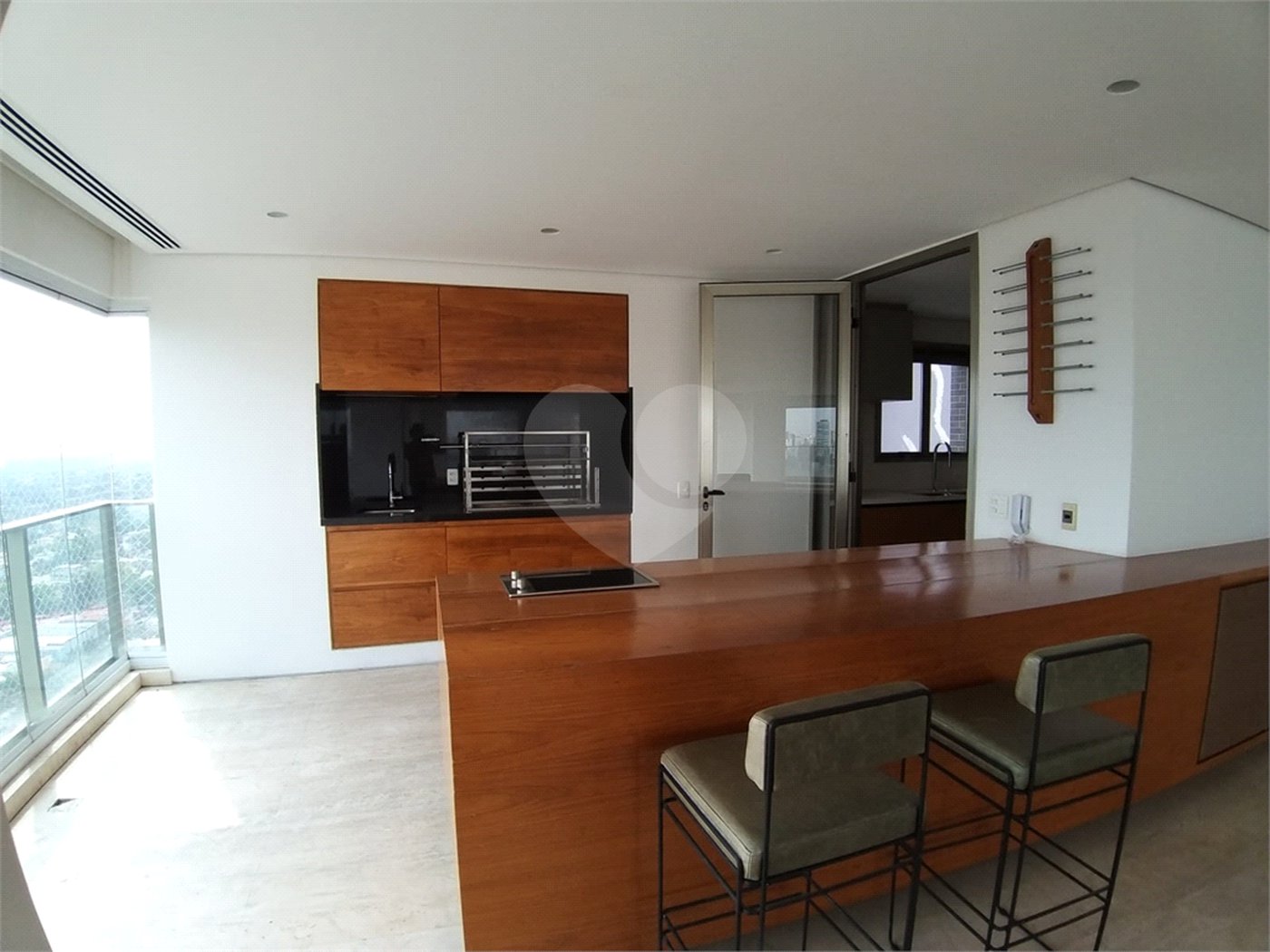 Apartamento à venda ou para alugar com 3 suítes em Pinheiros, São Paulo, SP