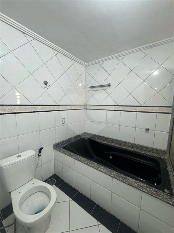 Casa à venda com 4 quartos, sendo 2 suítes, em Jardim Bela Vista, Guarulhos, SP