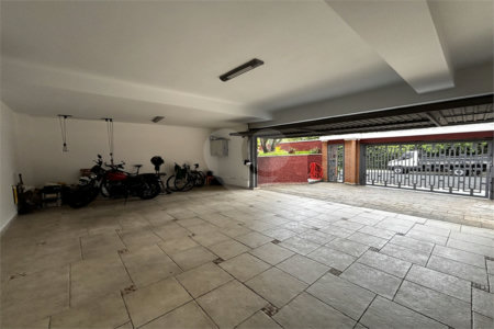 Sobrado à venda com 4 quartos, sendo 1 suíte, em Vila Ester (zona Norte), São Paulo, SP