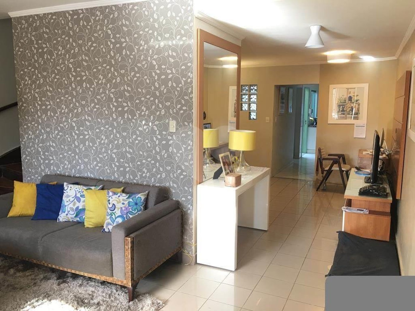 Sobrado à venda com 3 quartos, sendo 1 suíte, em Tremembé, São Paulo, SP