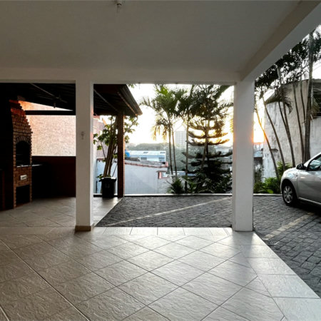 Sobrado à venda com 4 quartos, sendo 1 suíte,  em Vila Curuçá, Santo André, SP