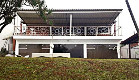 Casa à venda com 3 quartos, sendo 1 suíte,  no condomínio Chacarás Bela Vista, Mairiporã - SP
