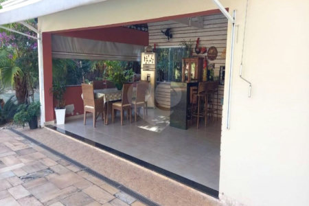 Casa à venda com 3 quartos, sendo 1 suíte,  em Bosque, Vinhedo, SP