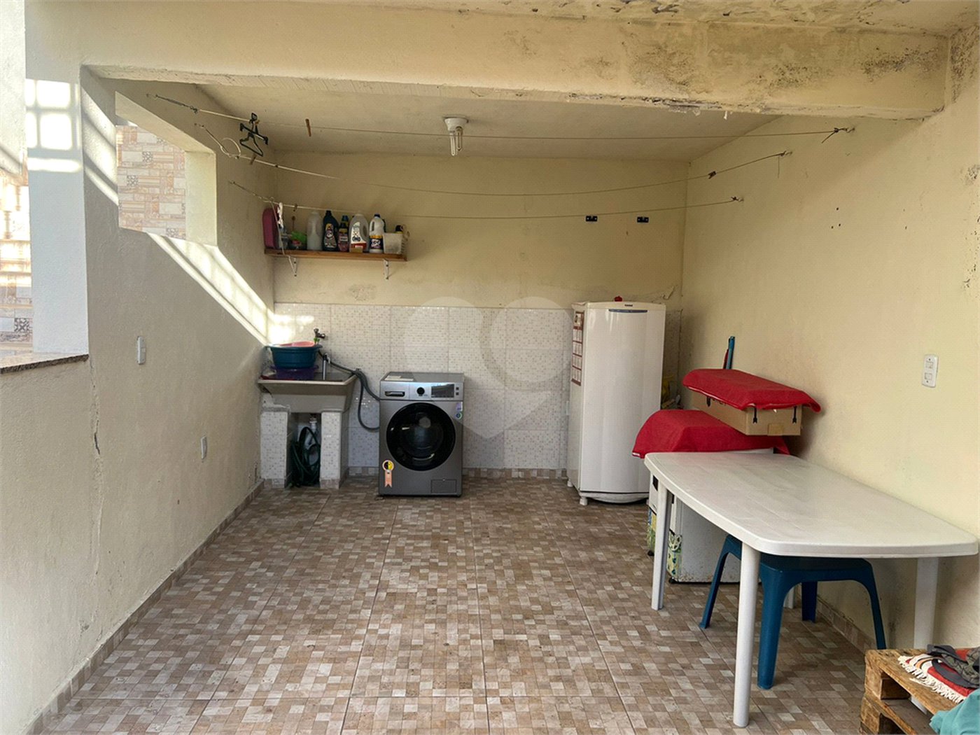 Casa à venda com 2 quartos em Jardim Rubi, Mogi das Cruzes, SP